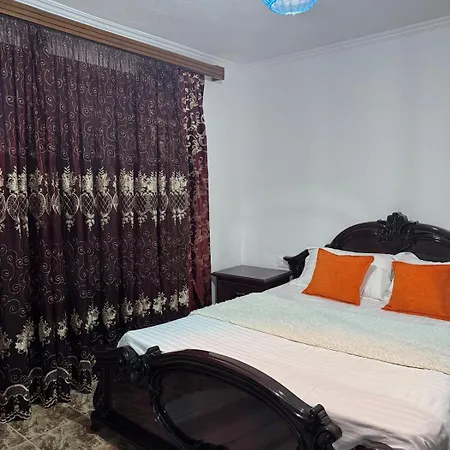 Apartamento In Rus, *